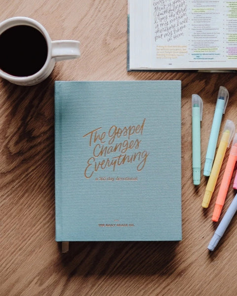 The Gospel Changes Everything (365-Day Devotional)- The Daily Grace Co