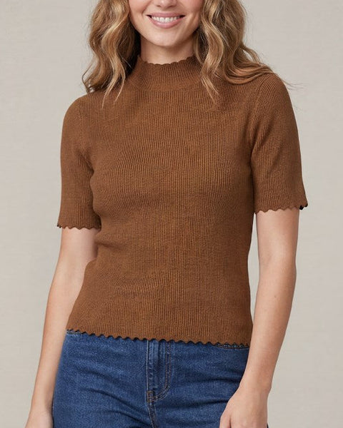 Ava Short Sleeve Scalloped Top- Cinnamon
