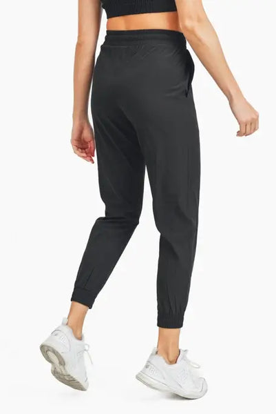 Elin Classic Joggers- Black